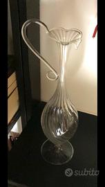 Vaso in vetro trasparente vintage