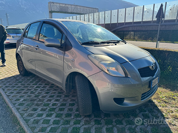 Toyota yaris neopatentati 148milla 2007 1.0 sol