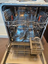 Lavastoviglie Hotpoint Ariston HI 30-10