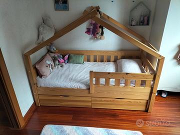 Letto casetta legno 1,69x85 altezza 134