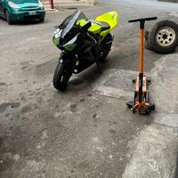 Zx6r carene