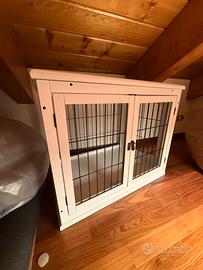Gabbia di legno e metallo per cani