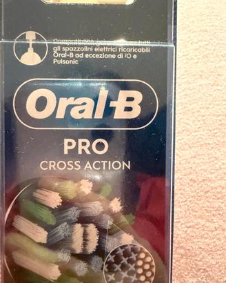 Due testine oral b Pro spazzolino elettrico