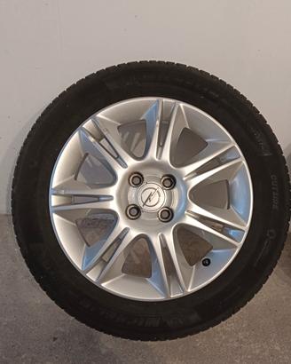 Cerchi con gomme Opel Corsa D