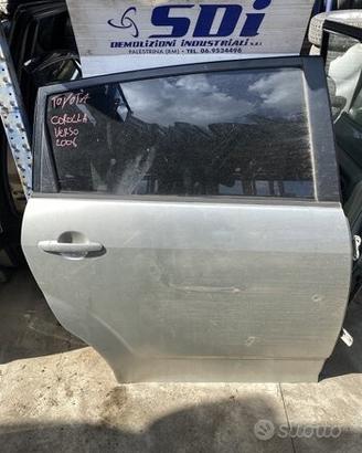 Porta post dx toyota corolla verso