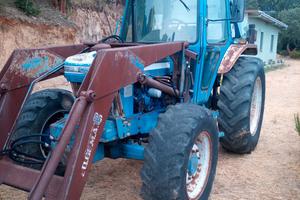 trattore Ford new Holland 6610 4wd