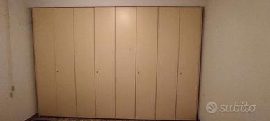 Armadio a 4 scomparti