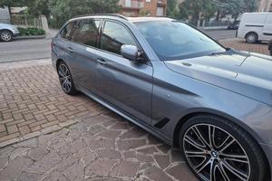 BMW 518 MSPORT TURING