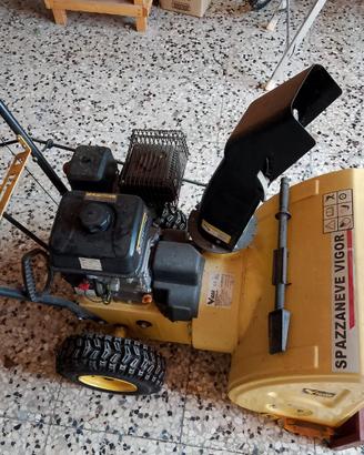 SPAZZANEVE VIGOR SNOWY-65 A TURBINA 196 CC