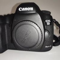 Canon EOS 5 D Mark III 
