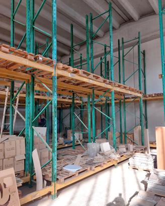 scaffalatura porta pallet