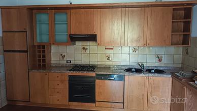 Cucina completa in legno massello