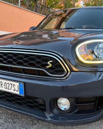 Mini Cooper S Countryman se all4 ibrida plug in 22