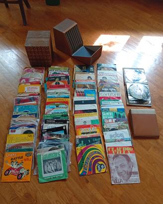  165 dischi 45 giri con cofanetti in legno