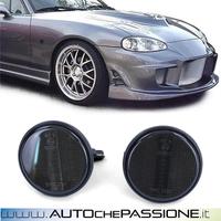 Coppia di indicatori laterali a LED nero fumo adat