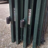 Balconi scuri in PVC