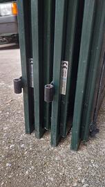 Balconi scuri in PVC