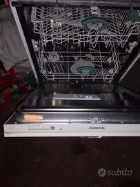 Lavastoviglie ariston