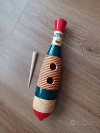 Guiro con battente in legno