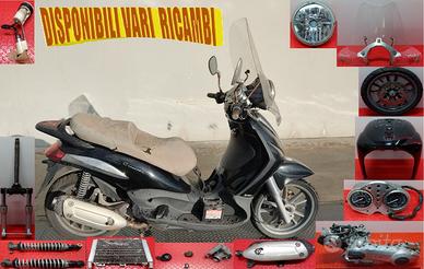 PIAGGIO BEVERLY CRUISER 250cc ANNO 2007 RICAMBI