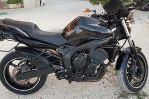 Yamaha FZ6 600 naked all black
