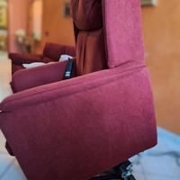 Poltrona motorizzata con elevatore per anziani