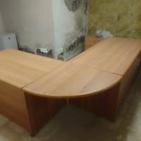 Tavolo angolare per ufficio 