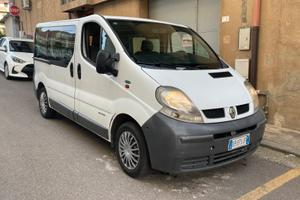 Renault trafic 9 posti