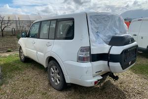 Mitsubishi Pajero 3.2 Diesel 4x4 Automatico SINIST