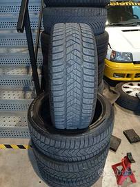 4 Pirelli SottoZero 3  225/45/18 95V