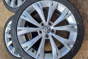 Cerchi e gomme NUOVE per volkswagen 