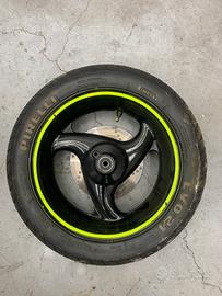 Cerchio anteriore Phantom F12