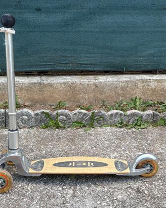 K2 Kickboard pro scooter 3 ruote professionale
