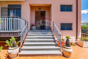 Villa o villino - Mascalucia