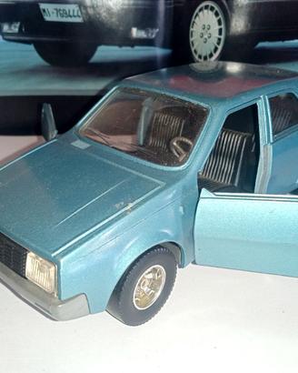 Burago Renault 14 scala 1 24