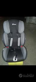 Seggiolino auto