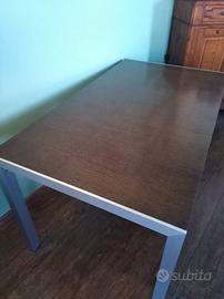 tavolo allungabile in wengè con 4 sedie