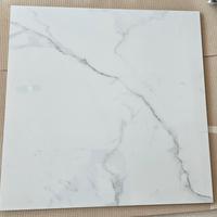 mattonelle bianco effetto marmo