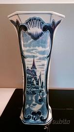 Vaso in porcellana di  Delft