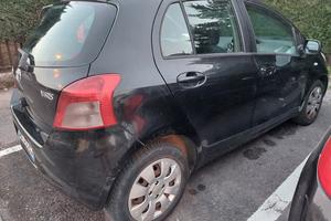 TOYOTA Yaris 1.3 5 porte