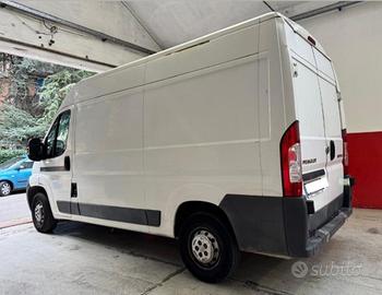 Peugeot Boxer 2.2 HDi Maxi Passo Medio 2013