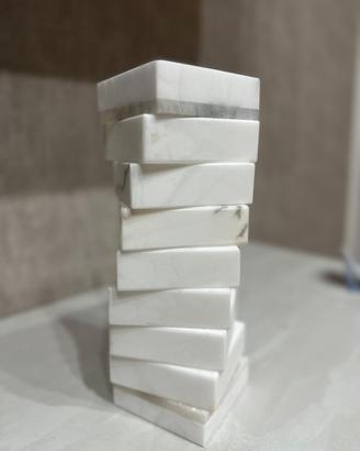 Lampada scultura in marmo bianco design contempora