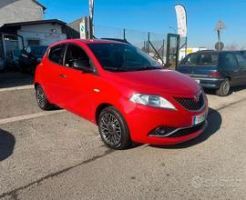 Lancia Ypsilon 1.2 69 CV 5 porte Platinum