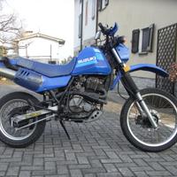 Suzuki DR 600 - 1984