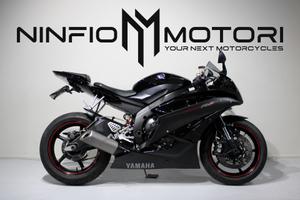 Yamaha YZF R6 - 2006