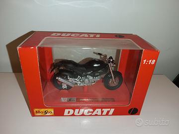 Ducati Monster Dark 1:18 Maisto