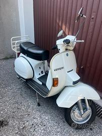 Piaggio Vespa PX200