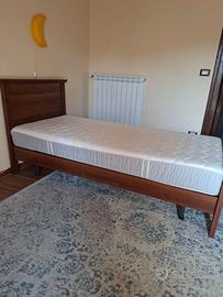 Materasso, rete ortopedica e struttura letto