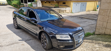 Audi A8 4.2 V8 turbo