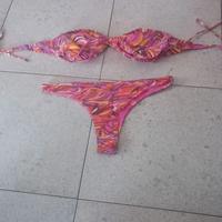 Bikini a fascia tropical